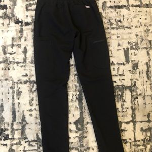 Figs Women’s Black Yola scrub pants XXS